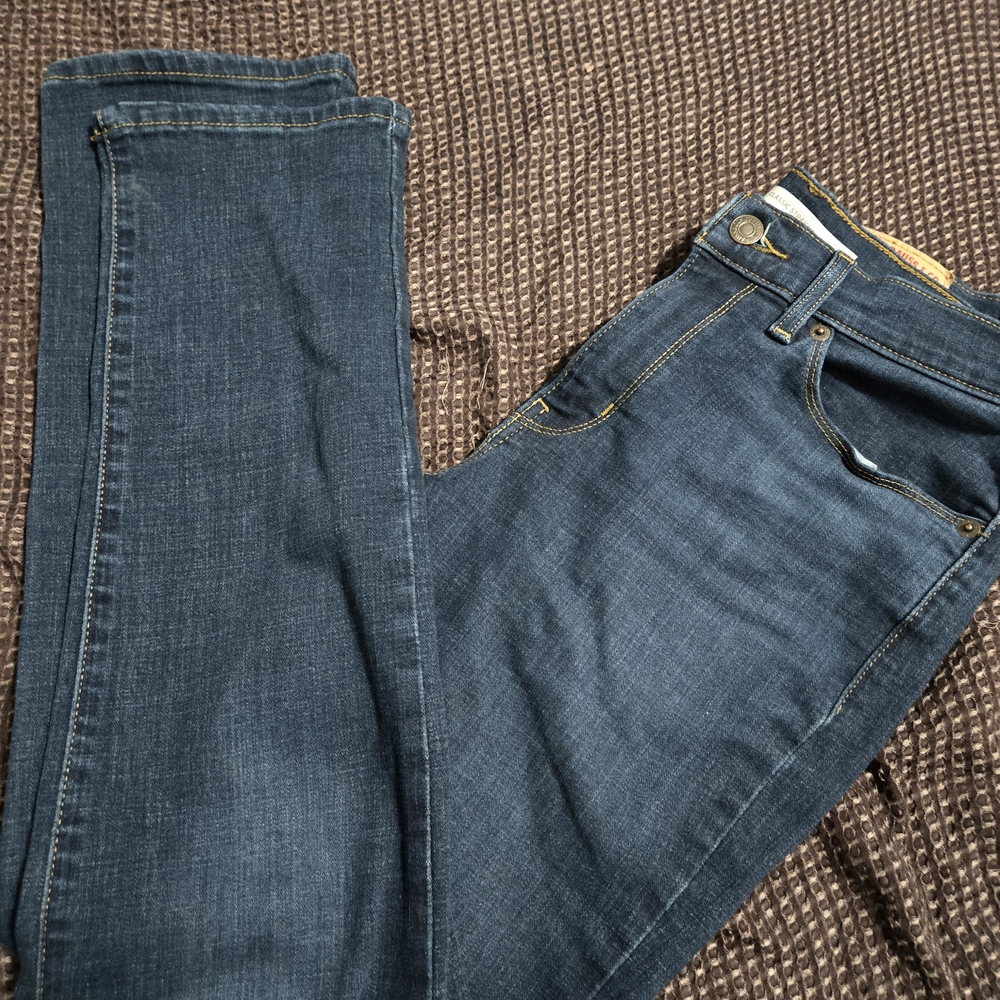 Levi Dark Blue Denim Jeans